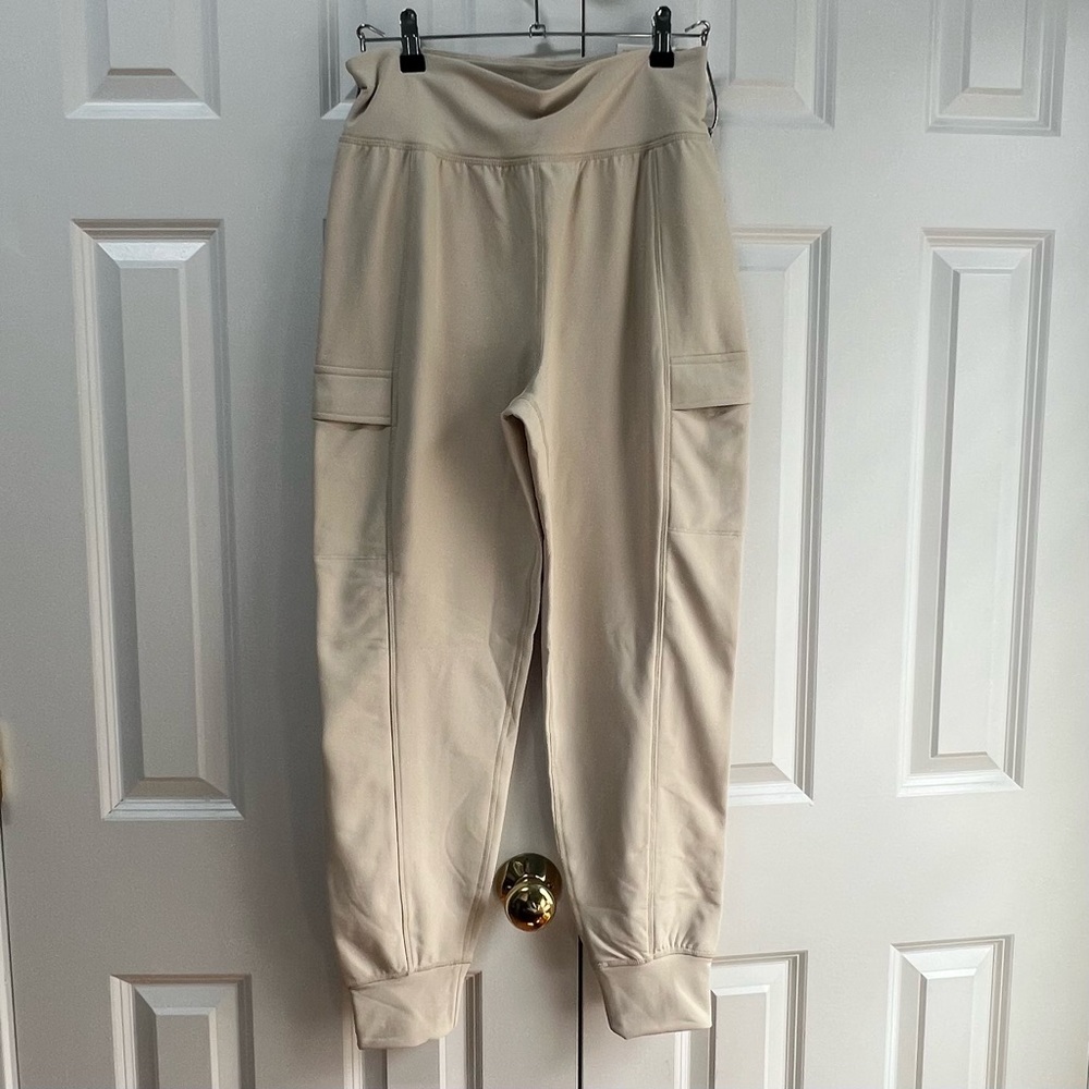 Old Navy Women's extra high rise power soft Cargo Joggers in cream